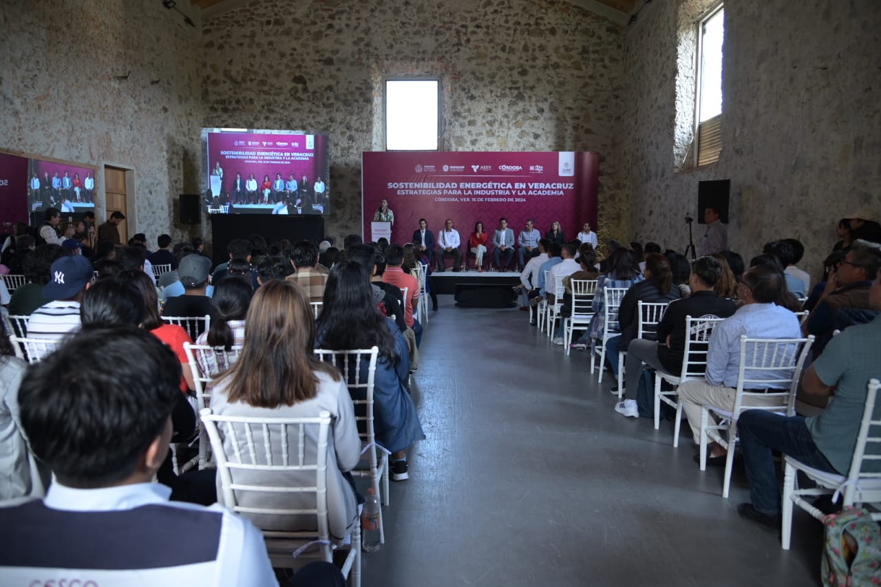 Foro de "Sostenibilidad Energética en Veracruz: estrategias para la industria y la academia"